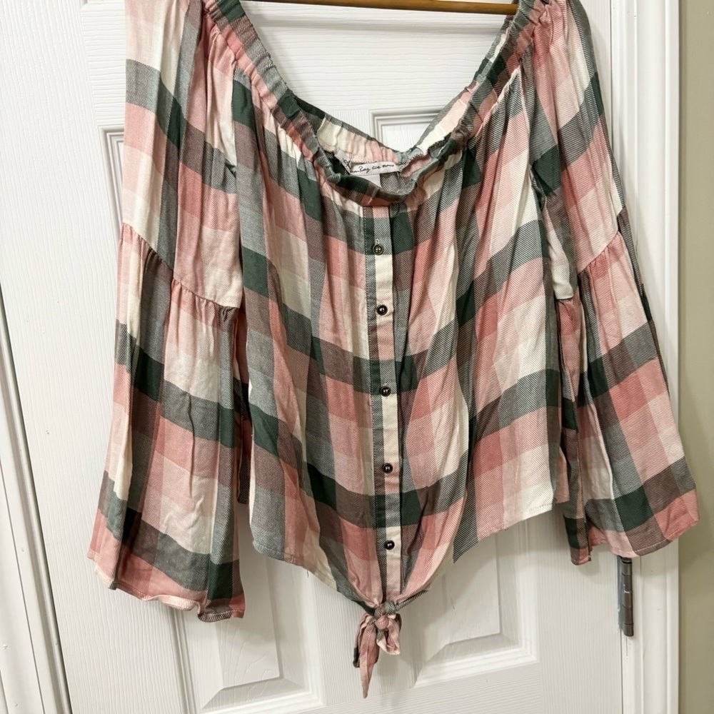 ➕ NWT American Rag Plaid Off The Shoulder Tie Front Top Women’s Size XXL - Picture 4 of 10